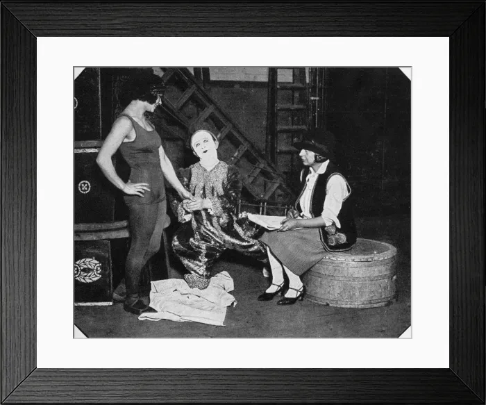 Framed Print : Laura Knight at the circus Framed Print : Laura Knight at the circus