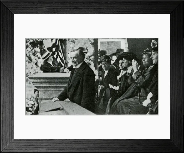 Framed Print : Lloyd George and Pankhurst as one voice 1915 Framed Print : Lloyd George and Pankhurst as one voice 1915