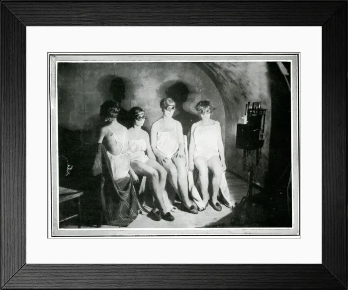Framed Print : London health club 1926