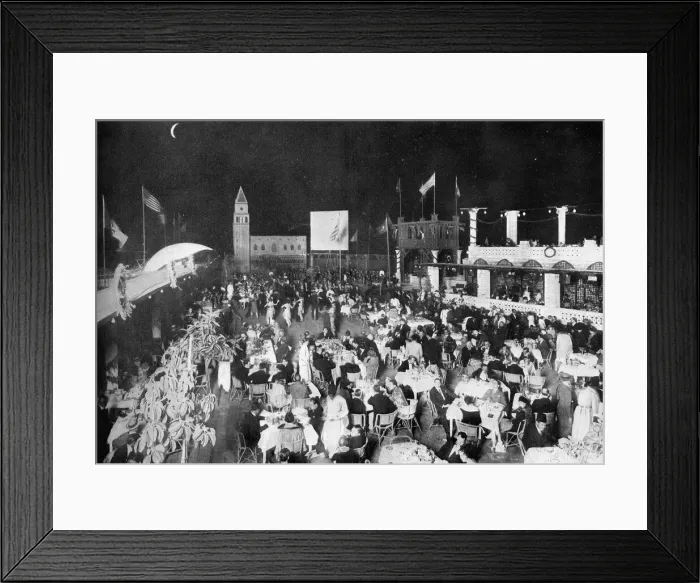 Framed Print : The Kit Kat Club at Gezira, Cairo Framed Print : The Kit Kat Club at Gezira, Cairo