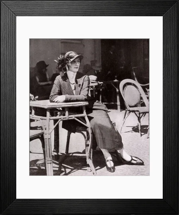 Framed Print : Anna Pavlova at Shepheards Hotel, Cairo Framed Print : Anna Pavlova at Shepheards Hotel, Cairo