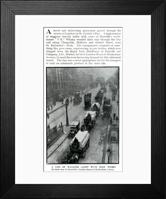 Framed Print : Dunvilles whisky wagons in London Framed Print : Dunvilles whisky wagons in London