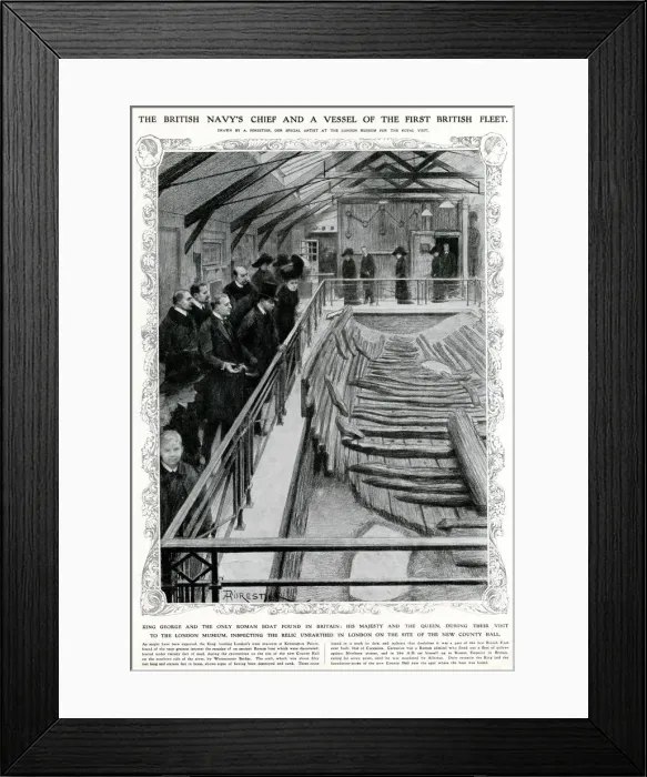 Framed Print : George V inspecting Roman galley unearthed in London 1912