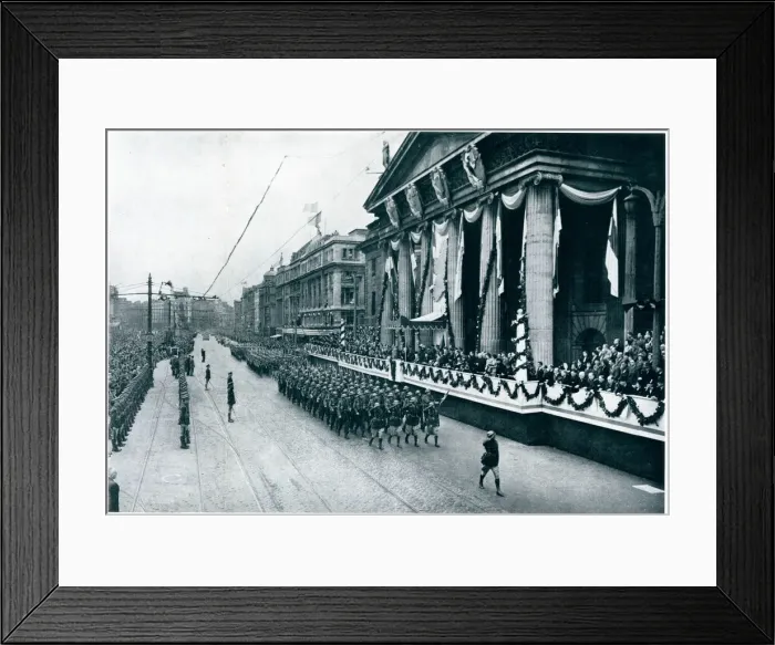 Framed Print : Eire becomes a republic - March-past of the Irish Army
