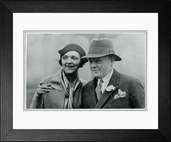 Framed Print : Norah Blaney and her fiance Basil Hughes, 1932 Framed Print : Norah Blaney and her fiance Basil Hughes, 1932