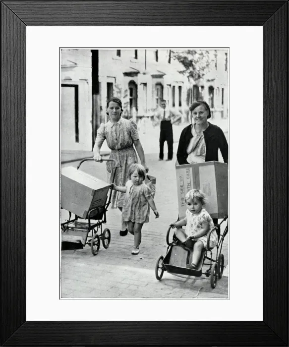 Framed Print : Two women with infants and new baby gas masks, Sept 1939 Framed Print : Two women with infants and new baby gas masks, Sept 1939