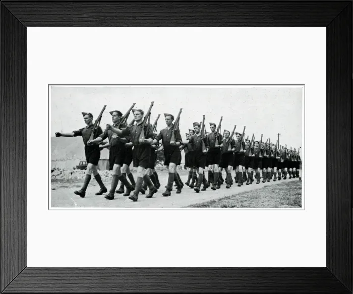 Framed Print : Soldiers marching in shorts in Wales, September 1939