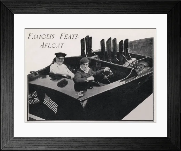 Framed Print : Jo Carstairs in racing boat Estella IV Framed Print : Jo Carstairs in racing boat Estella IV