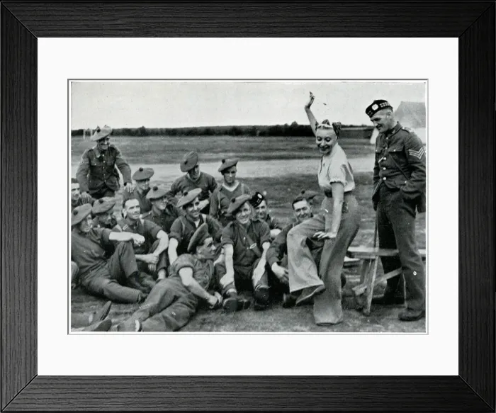 Framed Print : Frances Day entetaining troops, September 1939