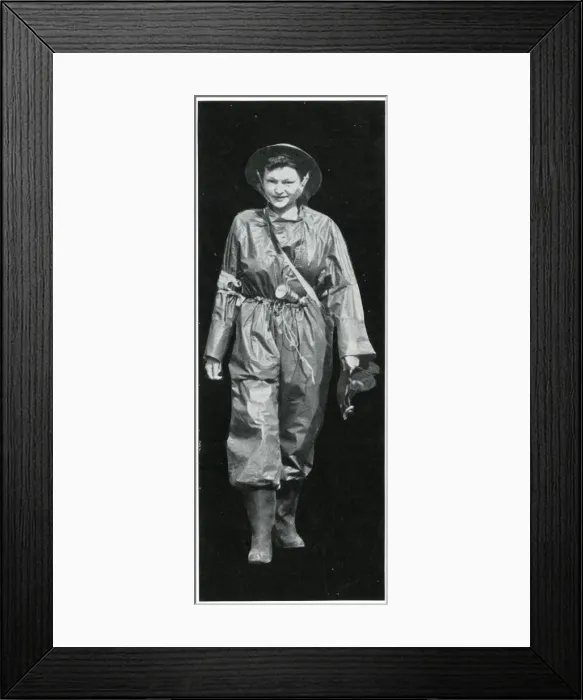 Framed Print : The ARP Wardens Suit, September 1939 Framed Print : The ARP Wardens Suit, September 1939