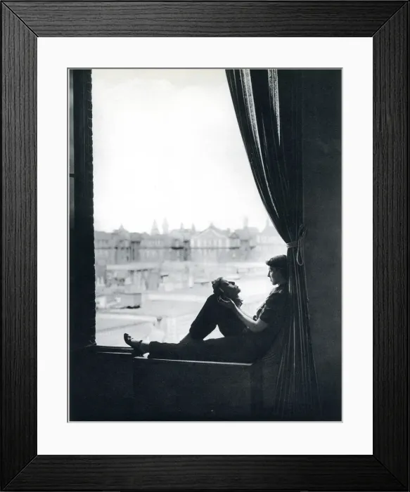 Framed Print : Jessie Stonor, sculptor Framed Print : Jessie Stonor, sculptor