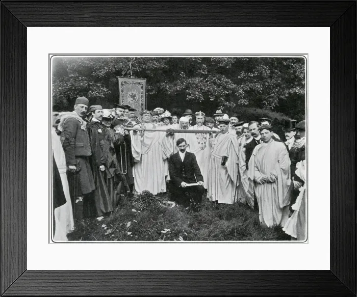 Framed Print : Marquis of Anglesey in his Bardic robes Framed Print : Marquis of Anglesey in his Bardic robes