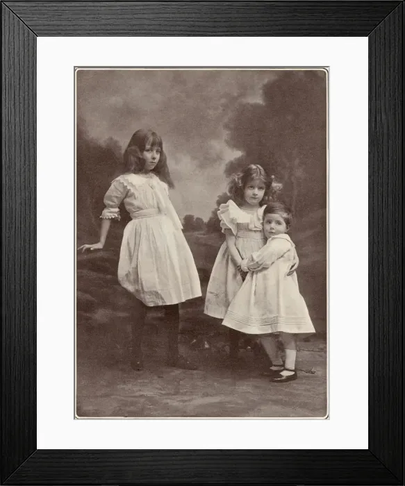 Framed Print : Lord Buckhurst, Lady Myra (Idina) & Lady Avice Sackville Framed Print : Lord Buckhurst, Lady Myra (Idina) & Lady Avice Sackville