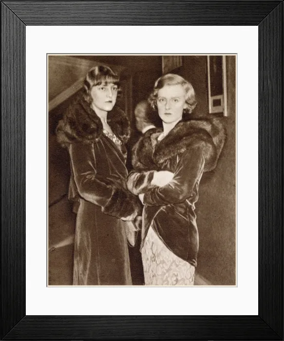 Framed Print : The Jungman sisters at the Ballerina premiere Framed Print : The Jungman sisters at the Ballerina premiere