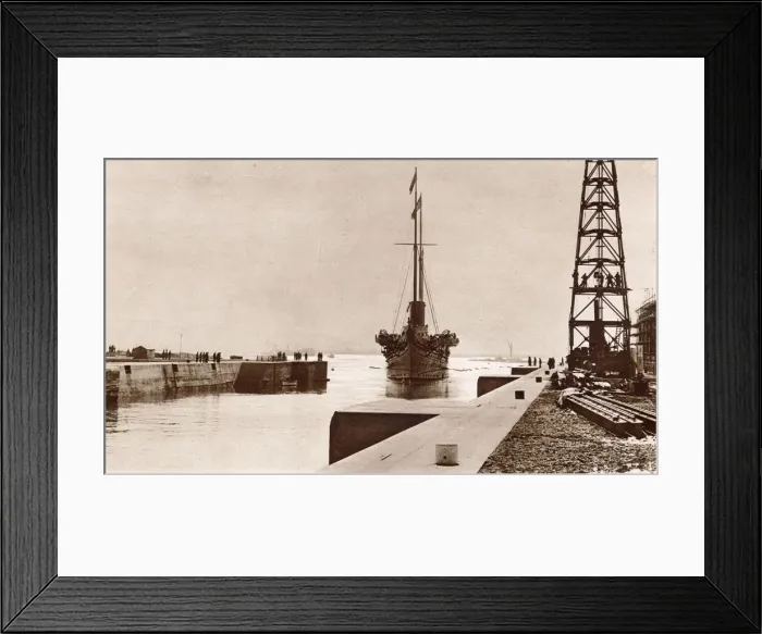 Framed Print : The Royal Opening of the new Dry Dock at Southampton on Wednesday, July 26 Framed Print : The Royal Opening of the new Dry Dock at Southampton on Wednesday, July 26
