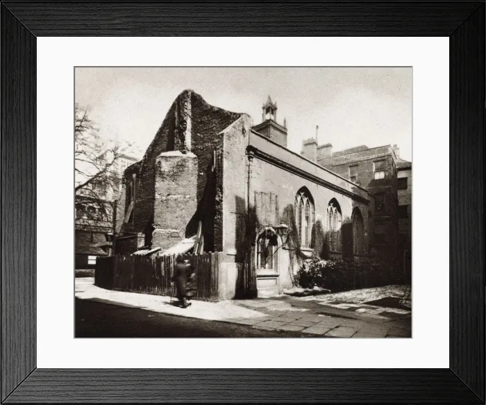 Framed Print : Cliffords Inn, a former Inn of Chancery in London, located between Fetter Lane