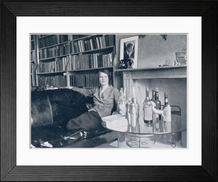 Framed Print : Miss Inez Holden. Beatrice Inez Lisette (Paget) Holden (1903-1974 Framed Print : Miss Inez Holden. Beatrice Inez Lisette (Paget) Holden (1903-1974