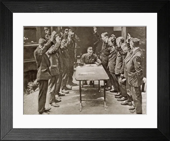 Framed Print : Recruiting for R.A.F. - Taking Oath 1918