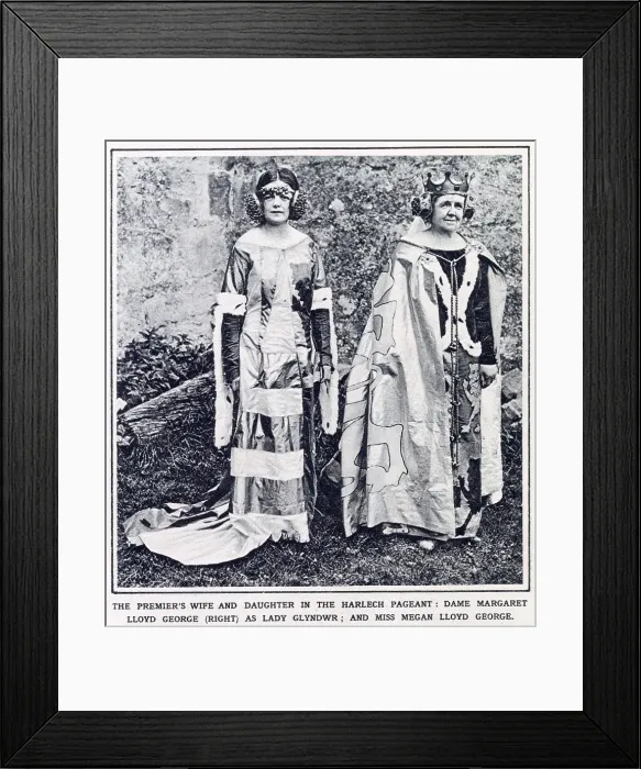 Framed Print : Dame Margaret Lloyd George (1864 - 1941), wife of British Prime Minister David Lloyd George, dressed as Lady Glyndwr, with their daughter Miss Megan Lloyd George (1902-1966) at the Harlech Pageant. Date: 1922 Framed Print : Dame Margaret Lloyd George (1864 - 1941), wife of British Prime Minister David Lloyd George, dressed as Lady Glyndwr, with their daughter Miss Megan Lloyd George (1902-1966) at the Harlech Pageant. Date: 1922