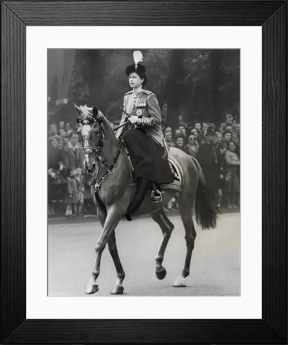 Framed Print : Queen Elizabeth?s First Trooping the Colour 1952 Framed Print : Queen Elizabeth?s First Trooping the Colour 1952