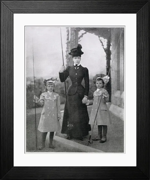 Framed Print : Louise, Princess Royal and Duchess of Fife (1867 - 1931) and her daughters, Princess Alexandra, 2nd Duchess of Fife (1891 - 1959) and Princess Maud, Countess of Southesk (1893 - 1945) Framed Print : Louise, Princess Royal and Duchess of Fife (1867 - 1931) and her daughters, Princess Alexandra, 2nd Duchess of Fife (1891 - 1959) and Princess Maud, Countess of Southesk (1893 - 1945)