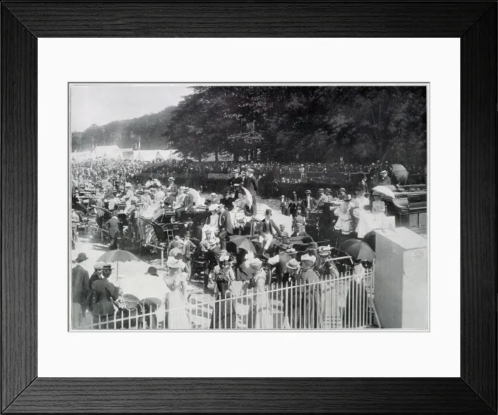 Framed Print : The coaches Framed Print : The coaches