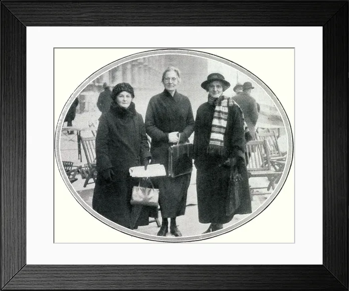 Framed Print : The First Three Women Labour Party Members of Parliament on the Terrace of the Houses of Parliament, London, from left: Miss Margaret Bondfield (Northampton) (1873-1953) Framed Print : The First Three Women Labour Party Members of Parliament on the Terrace of the Houses of Parliament, London, from left: Miss Margaret Bondfield (Northampton) (1873-1953)