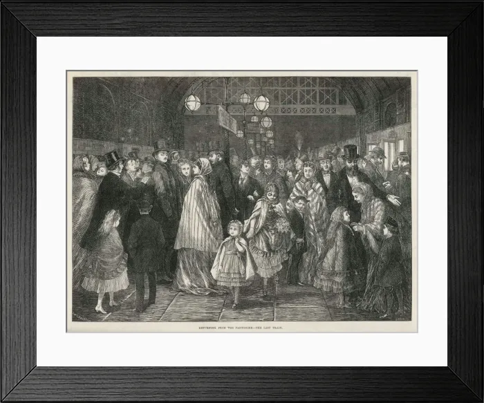 Framed Print : Last train from Charing Cross, Central London Framed Print : Last train from Charing Cross, Central London