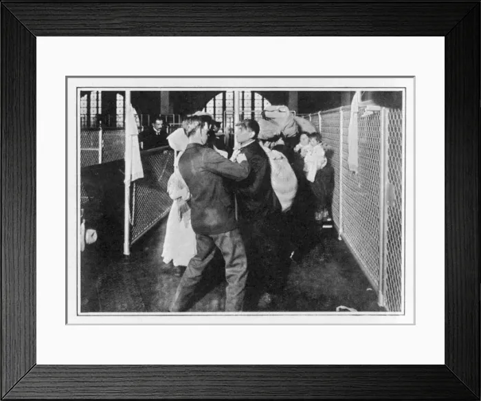 Framed Print : Travel / Emigration / USA Framed Print : Travel / Emigration / USA