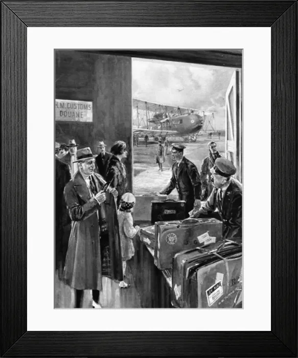 Framed Print : Passengers Arriving from Paris to Croydon Airpot Framed Print : Passengers Arriving from Paris to Croydon Airpot