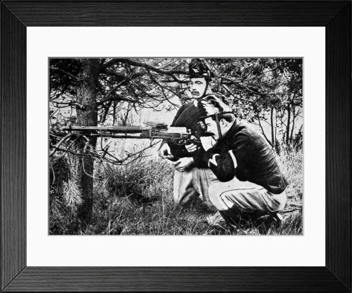 Framed Print : Belgian soldiers working a Hotchkiss machine-gun Framed Print : Belgian soldiers working a Hotchkiss machine-gun