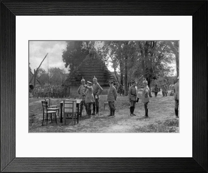 Framed Print : The Kaiser receiving reports of German troops Framed Print : The Kaiser receiving reports of German troops