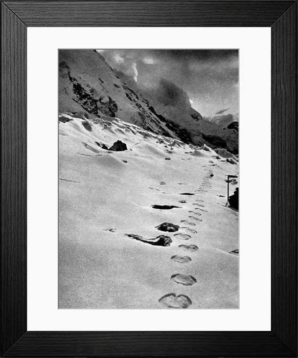 Framed Print : Footprints of a mysterious creature in the Himalayan mountai Framed Print : Footprints of a mysterious creature in the Himalayan mountai