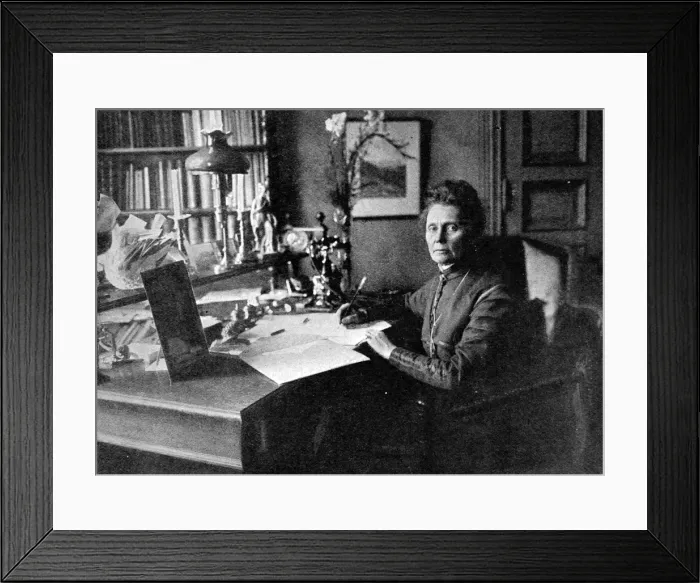 Framed Print : Anna Rochstad