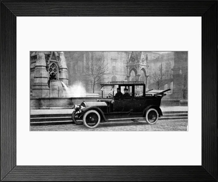 Framed Print : Wolseley 24  /  30 hp Limousine Landaulette
