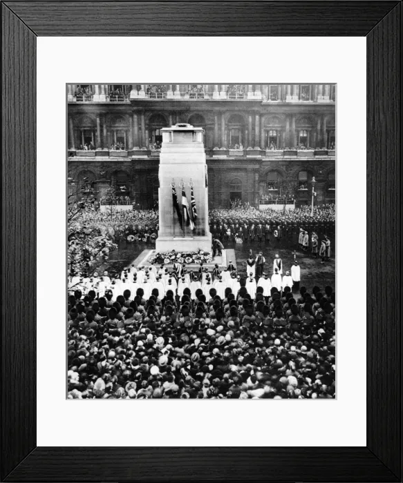 Framed Print : The central ceremony of Armistice Day, the King laying his w