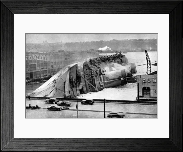 Framed Print : The Normandie, the largest liner in the world Framed Print : The Normandie, the largest liner in the world