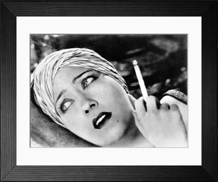 Framed Print : Gloria Swanson as Sunya Framed Print : Gloria Swanson as Sunya