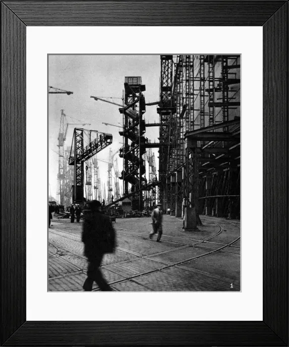 Framed Print : R. M. S. Queen Mary under construction, Clydebank, 1934 Framed Print : R. M. S. Queen Mary under construction, Clydebank, 1934