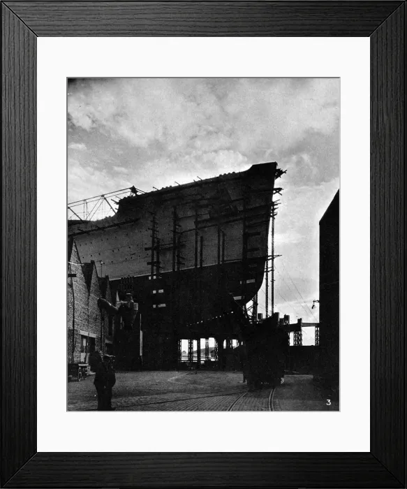 Framed Print : R. M. S. Queen Mary under construction, Clydebank, 1934 Framed Print : R. M. S. Queen Mary under construction, Clydebank, 1934