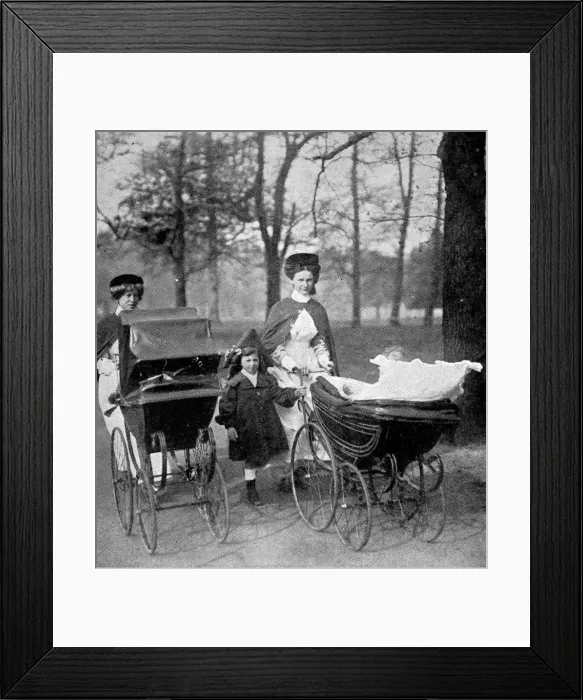 Framed Print : Childrens nurse in London