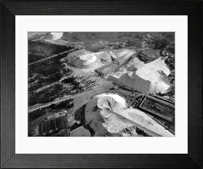 Framed Print : Gold mining at Johannesburg