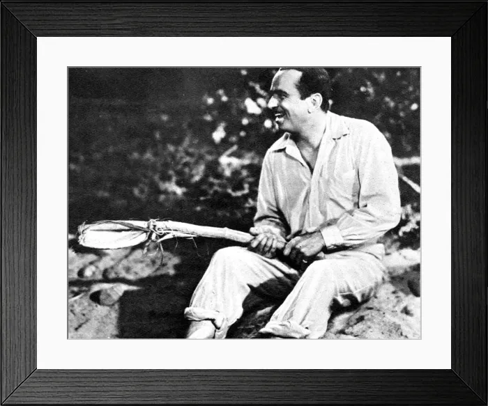 Framed Print : Douglas Fairbanks playing Mr Robinson Crusoe, 1932