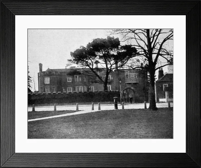 Framed Print : The Old Palace, Richmond-Upon-Thames, 1914 Framed Print : The Old Palace, Richmond-Upon-Thames, 1914