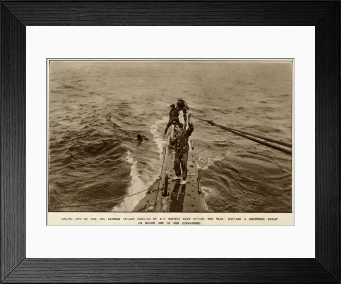 Framed Print : Crew of a British C Class submarine 1916 Framed Print : Crew of a British C Class submarine 1916