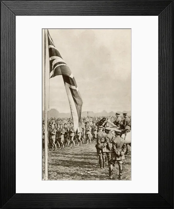 Framed Print : Field-Marshal Lord French inspecting soldiers in Hyde Park