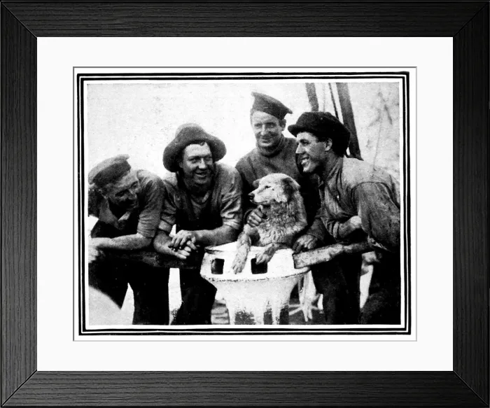 Framed Print : Crew of the Nimrod, 1909 Framed Print : Crew of the Nimrod, 1909