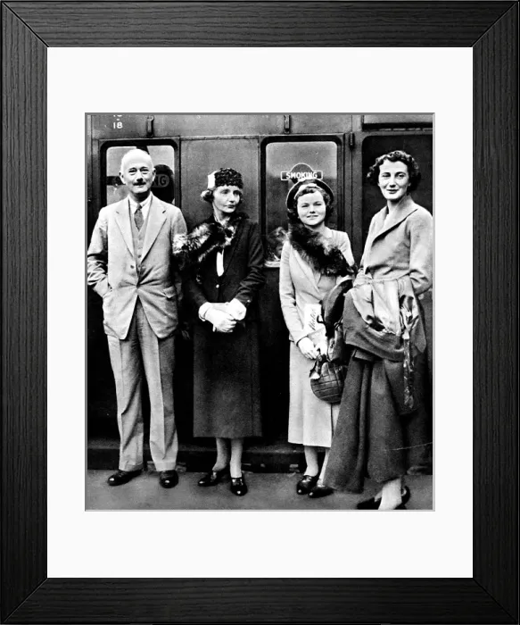 Framed Print : Sir Hughe Knatchbull-Hugessen and his family, c. 1937 Framed Print : Sir Hughe Knatchbull-Hugessen and his family, c. 1937