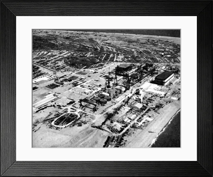 Framed Print : Dungeness Atomic Power Station Under Construction, 1962 Framed Print : Dungeness Atomic Power Station Under Construction, 1962