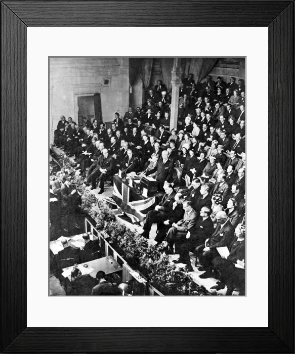 Framed Print : Harold Macmillan addressing the Conservative Party Conferenc Framed Print : Harold Macmillan addressing the Conservative Party Conferenc